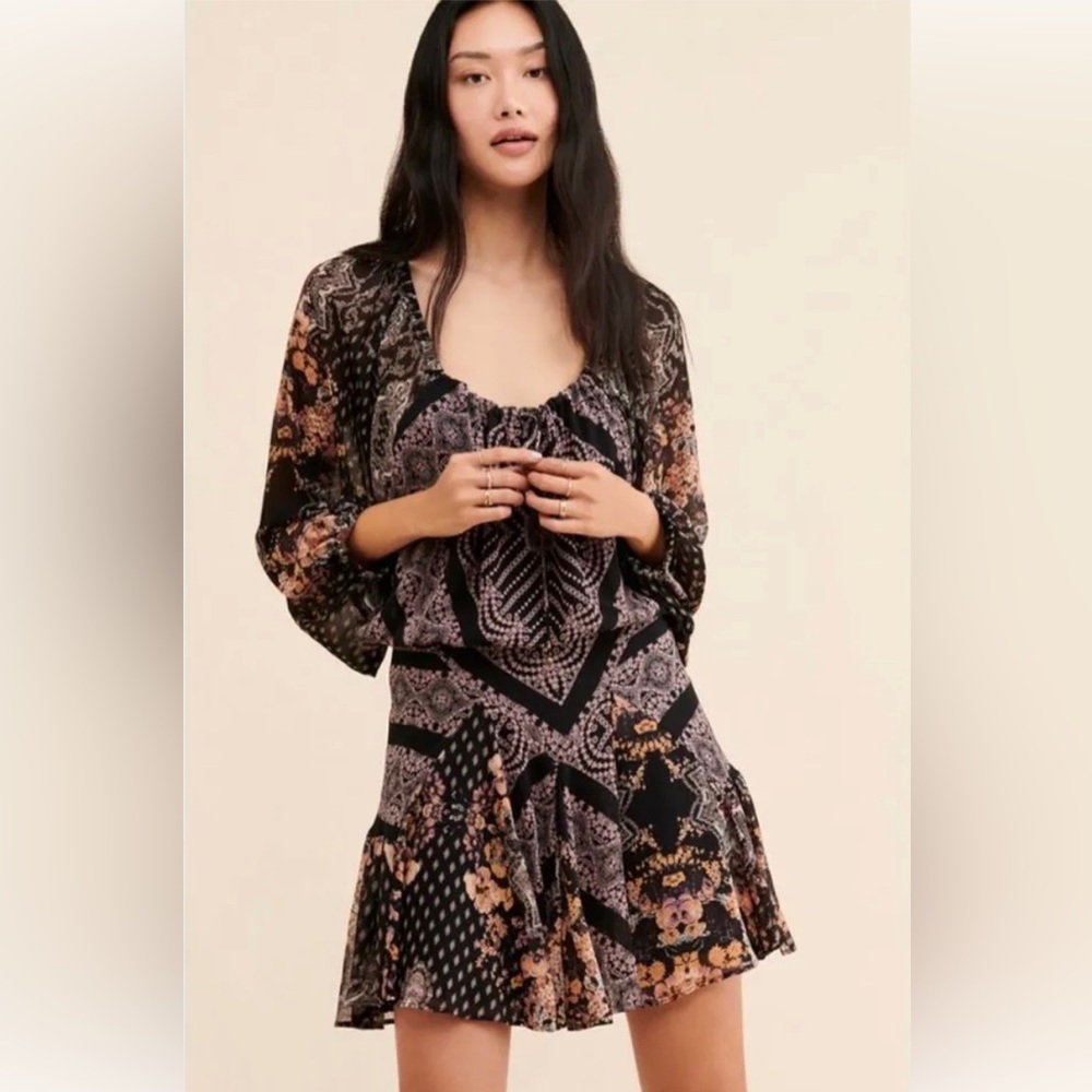 Free People Seven Wonders Mini Dress in Black Motif Paisley Open Back sz XS Boho
